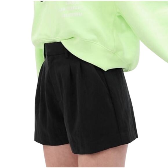GAP Pants - Gap Women’s NEW black pleated shorts, tencil, high waisted, Size 16